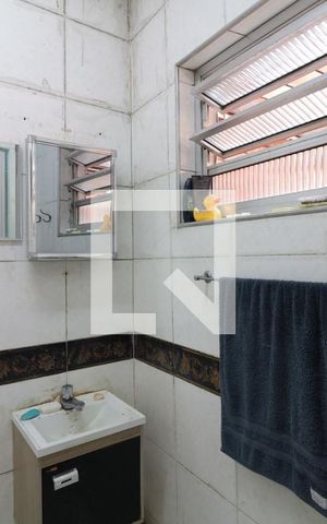 Casa à venda com 182m², 3 quartos e 2 vagasBanheiro da Suíte
