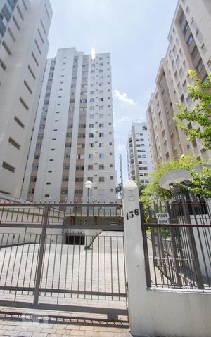 Apartamento à venda com 67m², 2 quartos e 1 vagaFachada