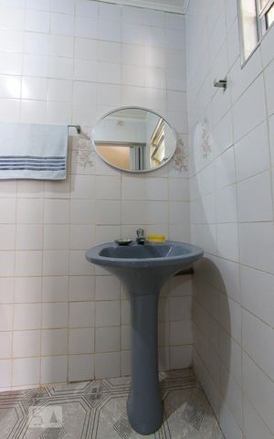 Casa à venda com 250m², 3 quartos e 5 vagas Casa à venda com 250m², 3 quartos e 5 vagasBanheiro - Casa 2