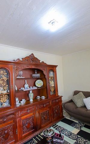 Casa à venda com 250m², 3 quartos e 5 vagas Casa à venda com 250m², 3 quartos e 5 vagasSala - Casa 2
