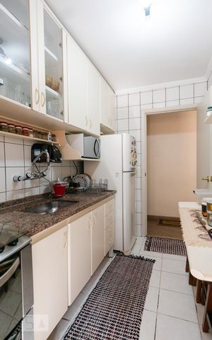 Apartamento à venda com 85m², 3 quartos e 1 vaga Apartamento à venda com 85m², 3 quartos e 1 vagaCozinha