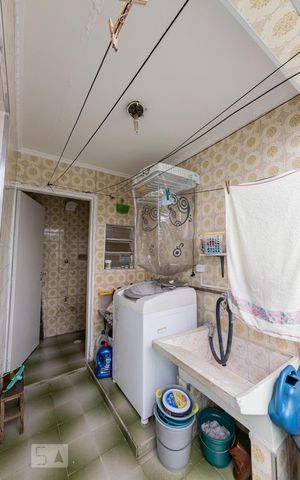 Casa à venda com 106m², 2 quartos e 2 vagas Casa à venda com 106m², 2 quartos e 2 vagasÁrea de Serviço