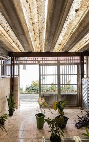 Casa à venda com 106m², 2 quartos e 2 vagas Casa à venda com 106m², 2 quartos e 2 vagasGaragem