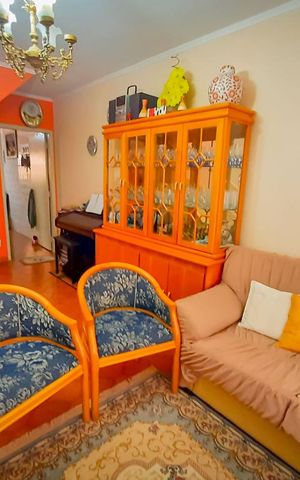 Casa à venda com 110m², 2 quartos e 2 vagasSala