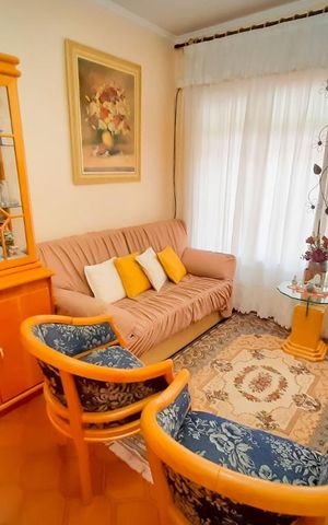 Casa à venda com 110m², 2 quartos e 2 vagasSala