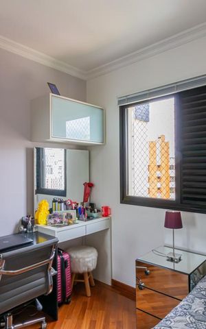 Apartamento à venda com 214m², 3 quartos e 4 vagasSuíte 2