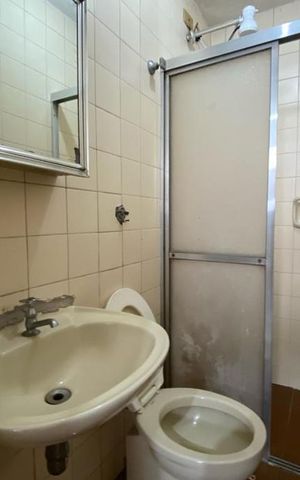 Apartamento à venda com 650m², 3 quartos e 5 vagas Apartamento à venda com 650m², 3 quartos e 5 vagasBanheiro de Serviço