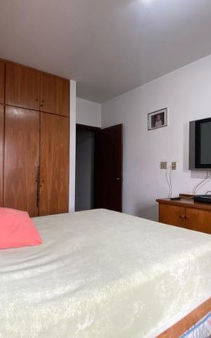 Apartamento à venda com 650m², 3 quartos e 5 vagas Apartamento à venda com 650m², 3 quartos e 5 vagasQuarto 3
