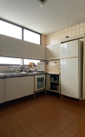 Apartamento à venda com 650m², 3 quartos e 5 vagas Apartamento à venda com 650m², 3 quartos e 5 vagasCozinha