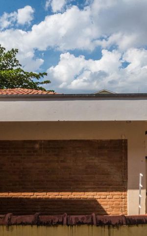 Casa à venda com 332m², 4 quartos e 4 vagas Casa à venda com 332m², 4 quartos e 4 vagasVista do quarto 2