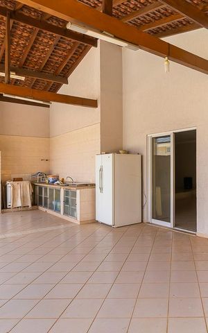 Casa à venda com 700m², 5 quartos e 8 vagas Casa à venda com 700m², 5 quartos e 8 vagasEspaço gourmet
