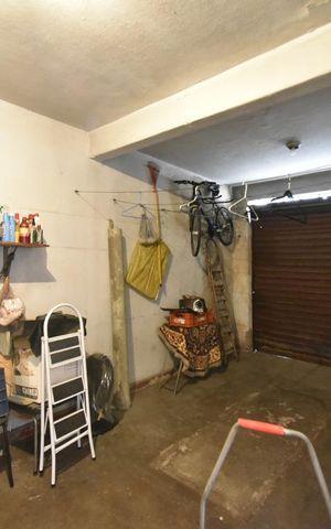 Casa à venda com 140m², 5 quartos e 2 vagasGaragem coberta