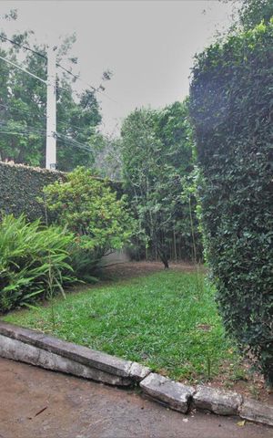 Casa à venda com 250m², 4 quartos e 3 vagasÁrea Externa