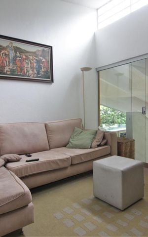 Casa à venda com 250m², 4 quartos e 3 vagasSala de tv