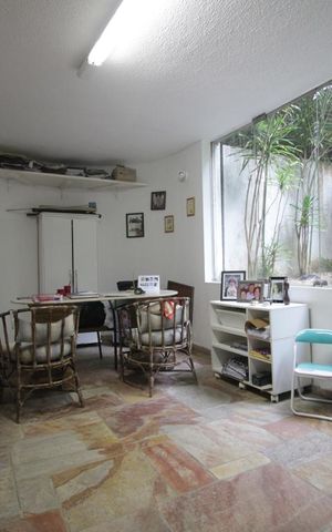 Casa à venda com 250m², 4 quartos e 3 vagasEscritório
