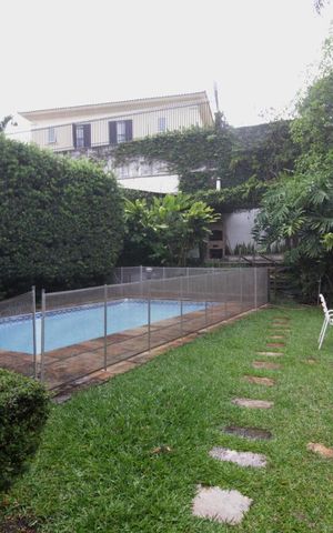 Casa à venda com 250m², 4 quartos e 3 vagasÁrea Externa