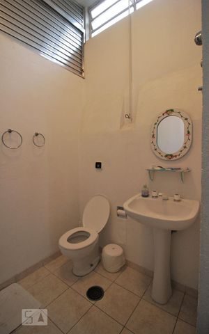 Casa à venda com 250m², 4 quartos e 3 vagasBanheiro da suíte