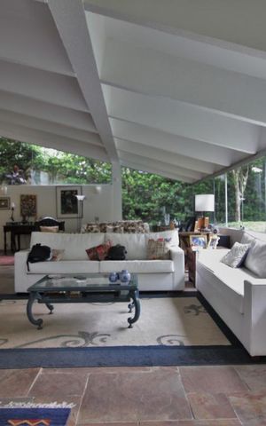 Casa à venda com 250m², 4 quartos e 3 vagasSala