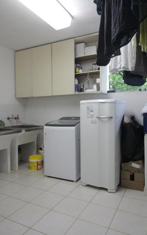 Casa à venda com 250m², 4 quartos e 3 vagasÁrea de Serviço
