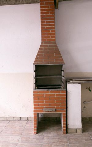 Casa à venda com 120m², 3 quartos e 2 vagasChurrasqueira