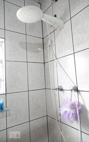 Casa à venda com 120m², 3 quartos e 2 vagasBanheiro 1