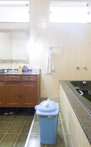 Casa à venda com 400m², 5 quartos e 4 vagasBanheiro Suíte 2