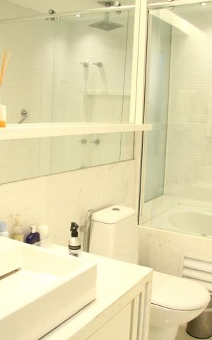 Apartamento à venda com 600m², 6 quartos e 5 vagasBanheiro da Suíte 3 (1)