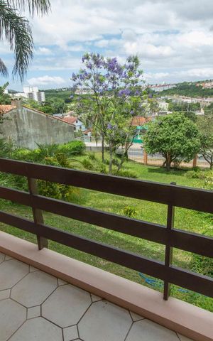 Casa de condomínio à venda com 304m², 4 quartos e 3 vagas Casa de condomínio à venda com 304m², 4 quartos e 3 vagasSacada Sala