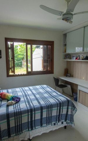 Casa de condomínio à venda com 304m², 4 quartos e 3 vagas Casa de condomínio à venda com 304m², 4 quartos e 3 vagasQuarto 3