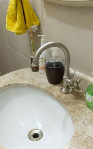 Casa de condomínio à venda com 304m², 4 quartos e 3 vagas Casa de condomínio à venda com 304m², 4 quartos e 3 vagasLavabo