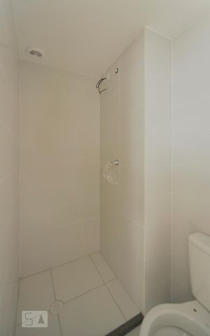 Apartamento para alugar com 38m², 2 quartos e sem vagaBanheiro