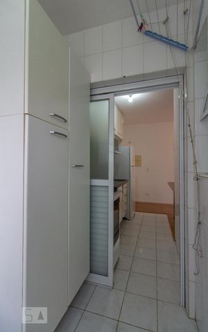 Apartamento para alugar com 58m², 2 quartos e 2 vagas Apartamento para alugar com 58m², 2 quartos e 2 vagasLavanderia