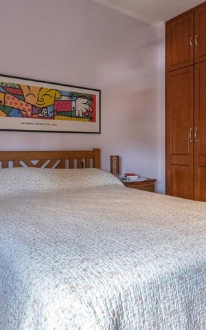 Apartamento à venda com 140m², 3 quartos e 2 vagas Apartamento à venda com 140m², 3 quartos e 2 vagasSuíte