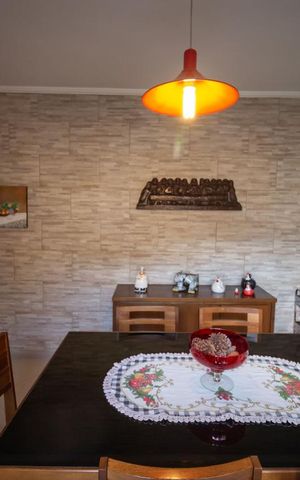 Casa à venda com 130m², 3 quartos e 3 vagas Casa à venda com 130m², 3 quartos e 3 vagasCopa Cozinha