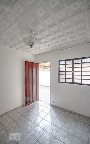 Casa para alugar com 161m², 4 quartos e 3 vagasQuarto 1- Casa 02