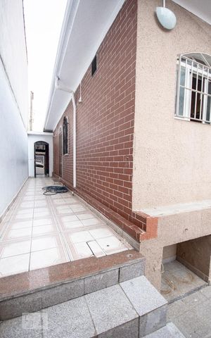 Casa para alugar com 161m², 4 quartos e 3 vagasCorredor