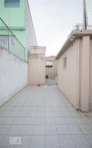 Casa para alugar com 161m², 4 quartos e 3 vagasQuintal