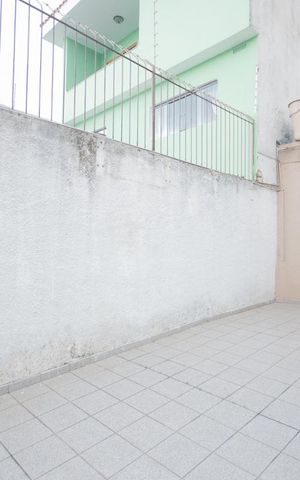 Casa para alugar com 161m², 4 quartos e 3 vagasQuintal