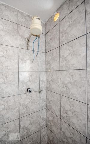Casa para alugar com 161m², 4 quartos e 3 vagasBanheiro- Casa 02