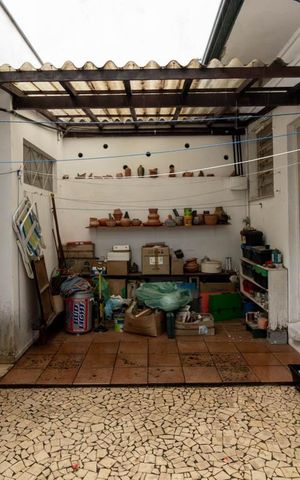Casa à venda com 220m², 4 quartos e 2 vagasárea de serviço