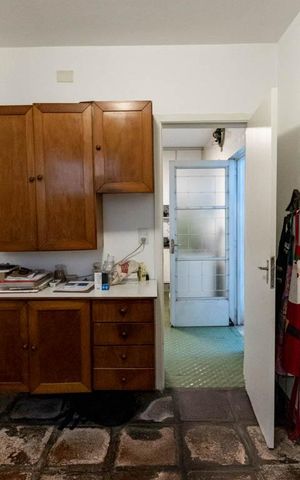 Casa à venda com 220m², 4 quartos e 2 vagasCopa