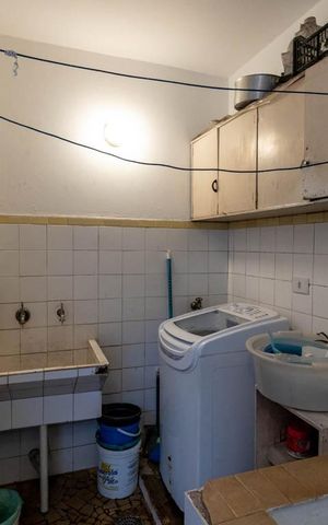 Casa à venda com 220m², 4 quartos e 2 vagasárea de serviço