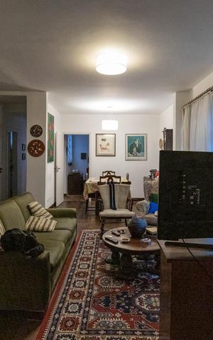 Casa à venda com 220m², 4 quartos e 2 vagasSala