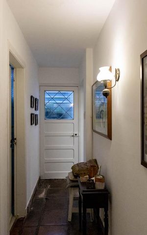 Casa à venda com 220m², 4 quartos e 2 vagasSala