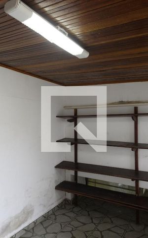 Casa à venda com 170m², 3 quartos e 2 vagasQuarto de Serviço