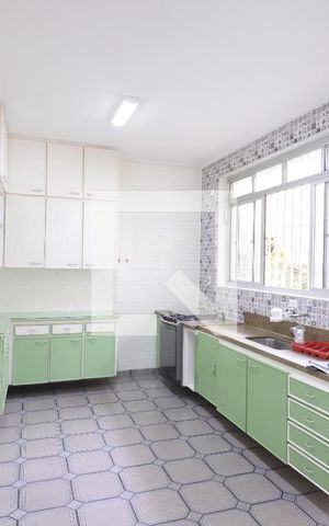 Casa à venda com 170m², 3 quartos e 2 vagasCozinha