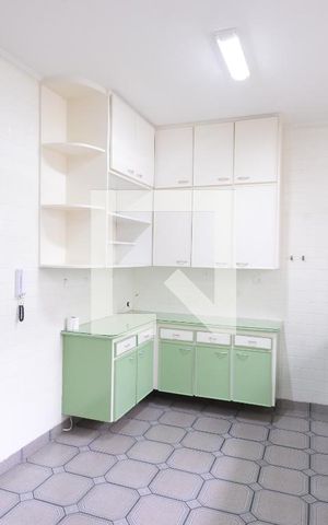 Casa à venda com 170m², 3 quartos e 2 vagasCozinha