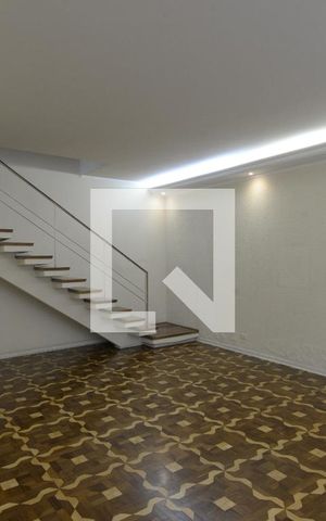 Casa à venda com 170m², 3 quartos e 2 vagasSala
