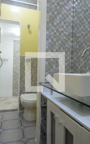 Casa à venda com 170m², 3 quartos e 2 vagasBanheiro 2