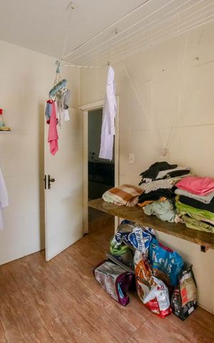 Casa à venda com 410m², 5 quartos e 4 vagas Casa à venda com 410m², 5 quartos e 4 vagasÁrea de Serviço